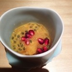 神保町 傳 - （2016/5　訪問）裏傳、姉さんのデザート。パッションフルーツにザクロ、中にはデコポンの実入り。爽やかで食べやすい。