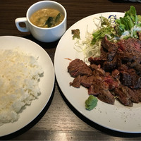 キャトルラパン - ステーキランチ ４００ｇ（わさびしょうゆ、塩胡椒）