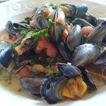 ラミ・デュ・ヴァン・エノ - 前菜3　シェフのお勧めムール貝