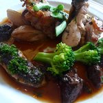 ラミ・デュ・ヴァン・エノ - メイン１　シェフのお勧め　ほろほろ鳥のロースト