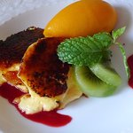 ラミ・デュ・ヴァン・エノ - デザート１　黄色ピーマンのクレーム・ブリュレとマンゴーシャーベット