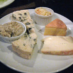 Casa de Queijo - ブルーやウォッシュなど刺激のあるチーズの盛り合わせ（2007年4月）