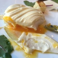 オーベルジュ・ド・リル サッポロ - フォアグラのムースとトリュフ風味のポーチドエッグ