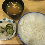 とんかつ春 - ご飯、味噌汁、お新香のセット