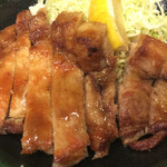 とんかつ春 - ポークソテーのアップ。