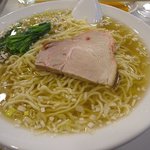 梅華 - 清湯麺　シンプルです