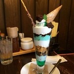 珈琲哲學 - チョコミントパフェ