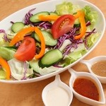 レストラン ミーク - フレッシュ野菜サラダ