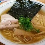 ひかり食堂 - いりこ出汁の中華そばはいつ来ても安定の旨さ!