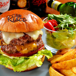 ◆Casual lunch where you can enjoy a wide variety of Hamburger