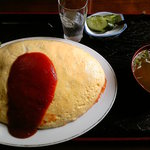 オムライス・大盛（950円）