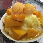 高雄婆婆冰 - 超人気芒果牛奶冰(2016年5月120NT$≒約480円)