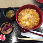 Oyakodon Hotsukoriya - 炭焼鶏の親子丼(￥800)