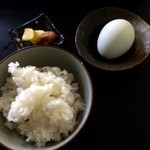 Shizukana Mukai Kaze Tamago Kake Gohan Ya - 