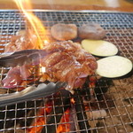 ろばたやき山ろく - 地鶏焼き（たれ）