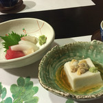 日本料理 小や町 - 胡麻豆腐と刺身