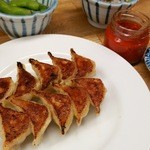 宝雲亭 - 赤柚子胡椒で食べる博多一口餃子