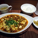 中華ダイニング 王冠 - 「王冠特製麻婆豆腐」（ランチメニュー）1,080円也。税込。