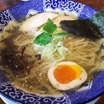 ラーメンとりたま - 2016/5 あっさり魚だし魚ラーメン塩￥８６４～