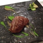 50831301 - じゃが芋でんぷんで包んだ仔牛のソテー エシャロットのバーニャカウダ
                    　　ほろ苦いセリのソース そら豆 タラの芽
                    