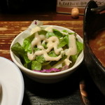 食い飲み屋 BUN - 牛スジ煮込み定食のサラダ