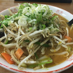 北海屋 - 2016年5月。札幌もやし味噌ラーメン680円。