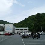 愛南 市場食堂 - いい天気でのんびり待ちますよ。