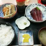 愛南 市場食堂 - 2016年5月5日、二年ぶりの「びやびやかつおの刺身定食」