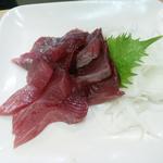 愛南 市場食堂 - びやびやかつおの刺身、一人前。