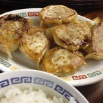 Tenka Chaya - 餃子定食
                        （通常750円→ランパスvol.5提示で500円）
                        ●ぎょうざ・ご飯・スープ・漬物