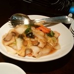 真 - 海鮮あんかけ焼きそば950円