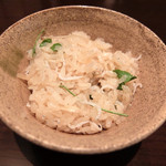 Gomi - 201605 シメの土鍋ご飯は炊けるまでに30分ぐらいかかる。お米がつやつやでこんなにベストな炊き方の炊き込みご飯は食べたことないぐらい