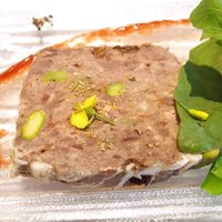 レストラン マノワ - ランチコース 4158円 の熟成鹿のテリーヌ 長野県大島農園の春野菜と共に