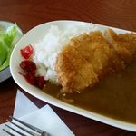 ゆうき - カツカレー（サラダ付き）８５０円