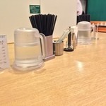 カーザ ルカ - 店内奥側のカウンター席はこんな感じ