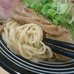 極麺 青二犀 - 平打ちの細麺