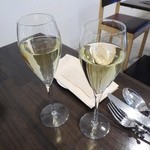 フランス産スパークリングワイン