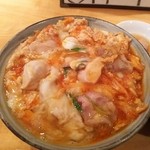 鳥ふじ - （2016/5  訪問）特上親子丼、UP。トロトロ熟々の玉子とプリっとしっとりのもも肉と胸肉、硬め炊き上がりのご飯のバランスが最高♪