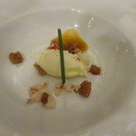 Le Grand Café Capucines - ビスク？この上からスープを注ぎます。やっと撮れた一枚。