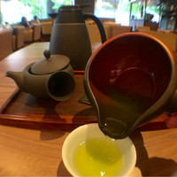 RESTAURANT 1899 OCHANOMIZU - 《八舞茶女(やぶさめ)》740円
                一煎目
                2016/5/8