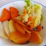 花正食堂 - すごい量の漬物