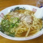 味亭 三馬力 - 醤油ラーメン400円