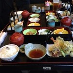 あゆ茶屋 - 法事後に。平日昼間ってお客さん多いのね〜
