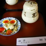 瓢亭 - "京・南禅寺畔"瓢亭"別館うずらがゆの八寸と三ツ重ね鉢