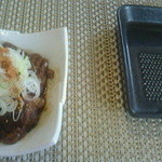 蕎家 - 牛スジの土手焼きと生わさび