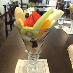 フルーツとカフェ メルシィ - フルーツパフェ♥︎
