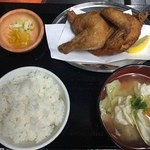 Sapporo Gyouza Seizoujo - 豪快な半身揚げを定食にしちゃいました。