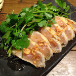 じとっこタタキパクチーまみれ