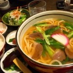 大菊 - 鴨南ばん(๑◕ˇڡˇ◕๑)
            お肉は脂っこすぎず、淡白すぎずでいくらでもたべれます(笑
            定食は単品＋220円也。