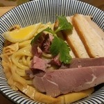 自家製麺 MENSHO TOKYO - ラム豚骨つけめん塩スパイスの肉増し